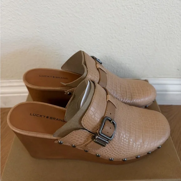 Lucky Brand Tan Clog Heels Dusty Sand Essex Croco Leather NWT Size 11M - Picture 2 of 9